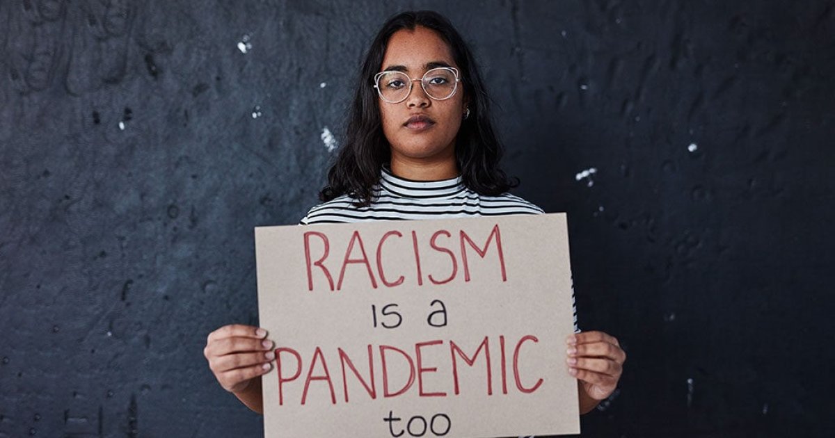 نژاد پرستی در ادبیات فارسی