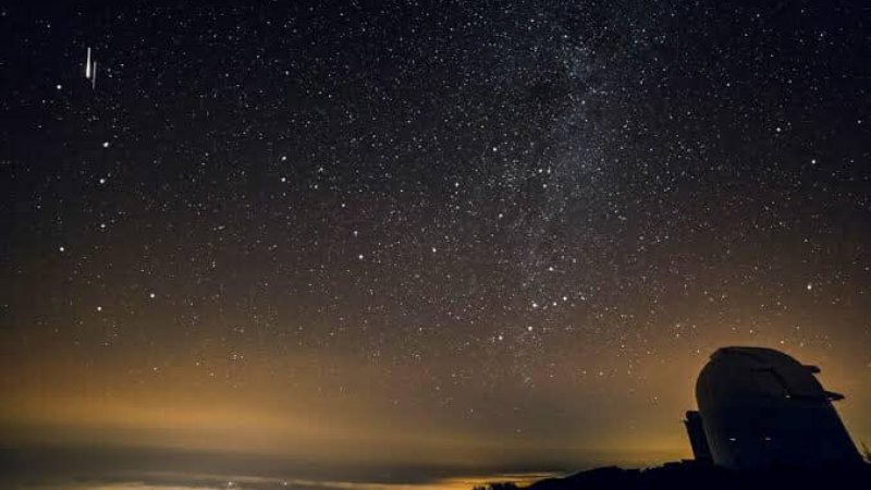 آیا داسې ستوري شته چې هیڅکله نه لویږي؟