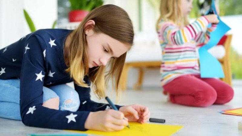 ماشومان له مطالعې سره څنګه علاقه پیدا کوي؟