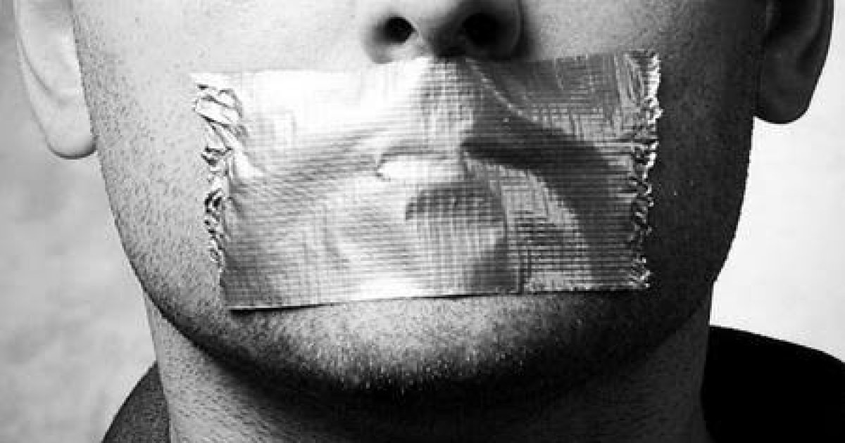 د بیان آزادي څه ته وایي؟