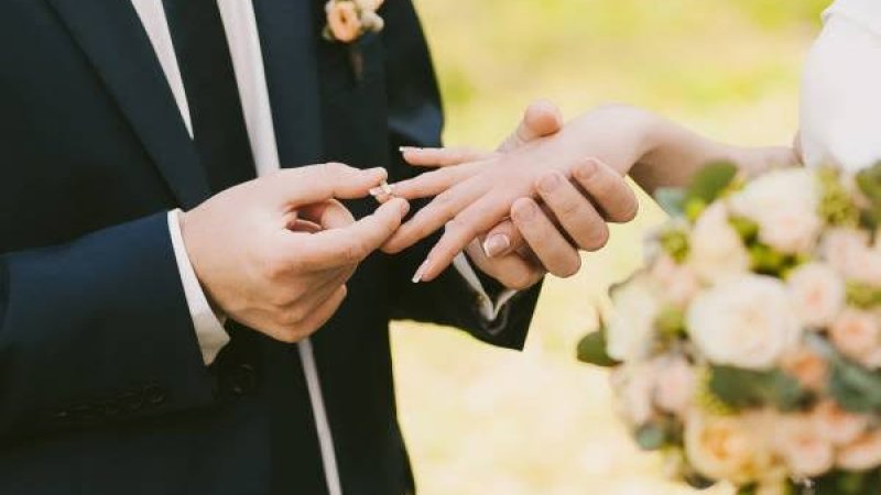 که په ځان کې مو دا نښې وینﺉ، نو تاسو لا د واده لپاره نه یﺉ چمتو!