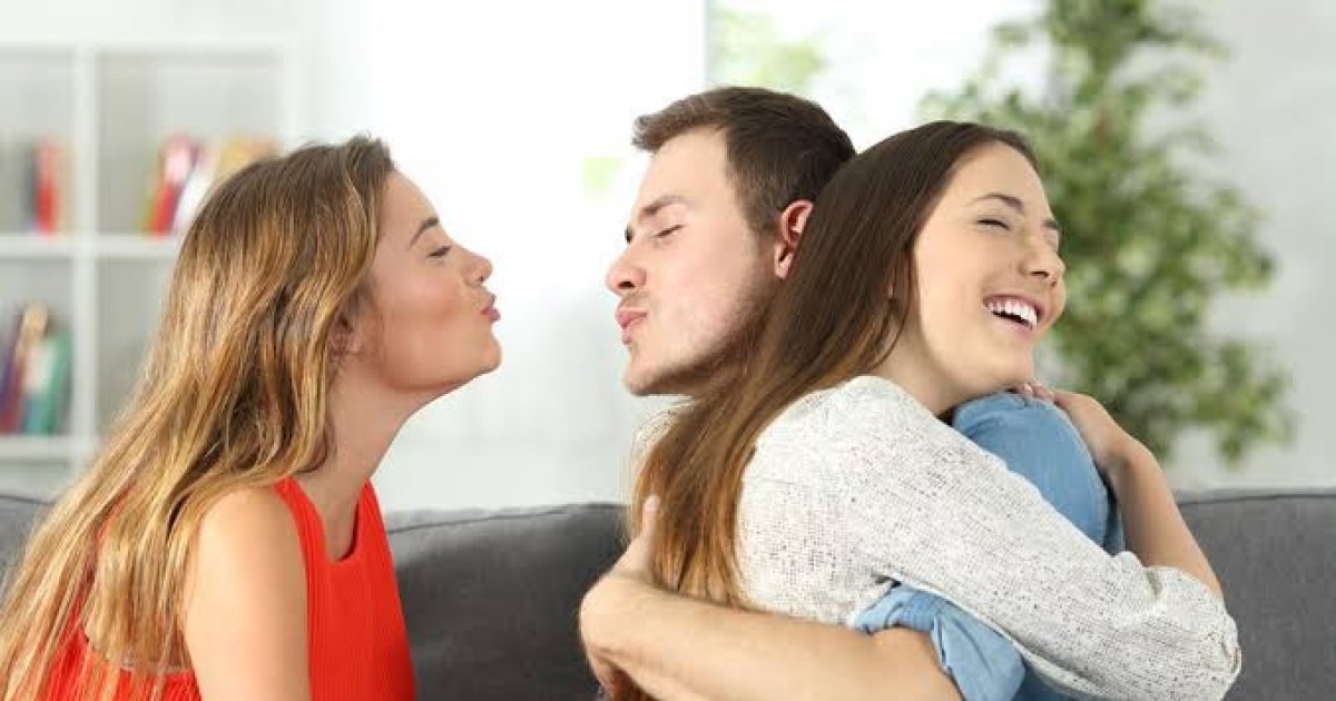 ځینې نارینه ولې له خپلې مېرمنې سره خیانت کوي؟