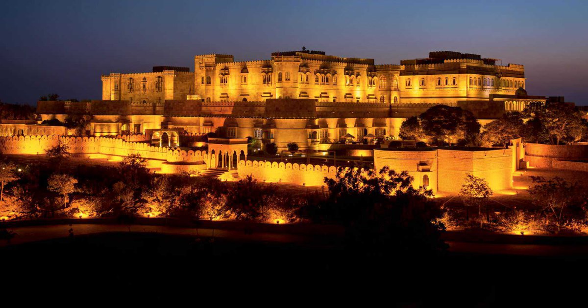 د سرو زرو کورونه